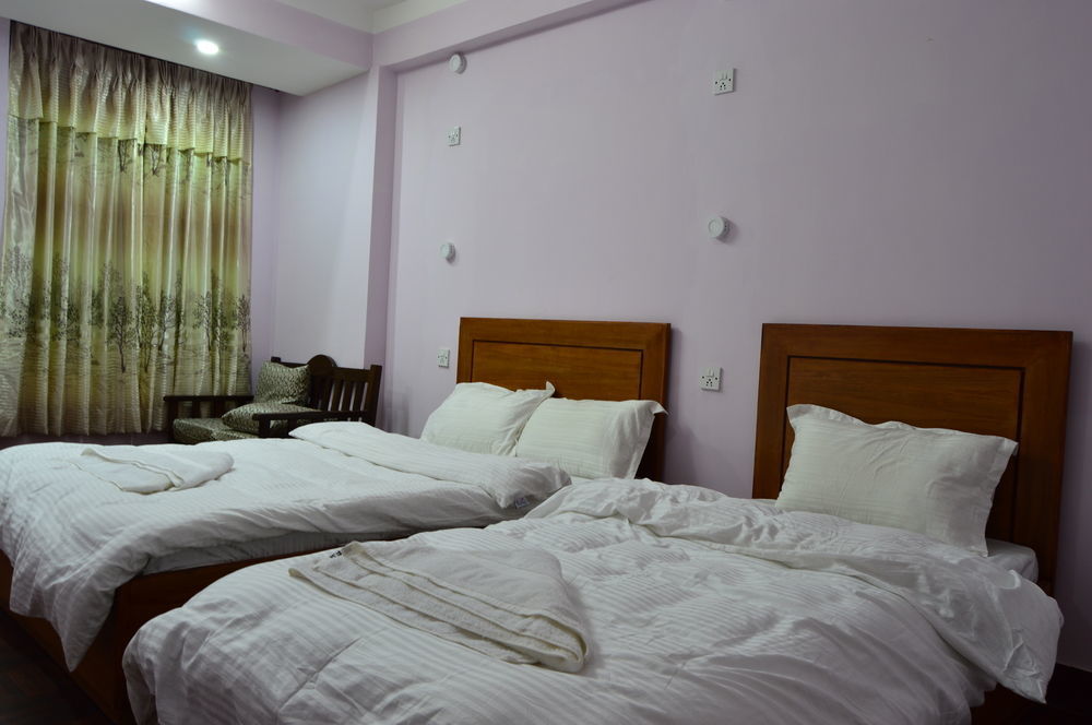 Hostel Famous House Katmandu Zewnętrze zdjęcie