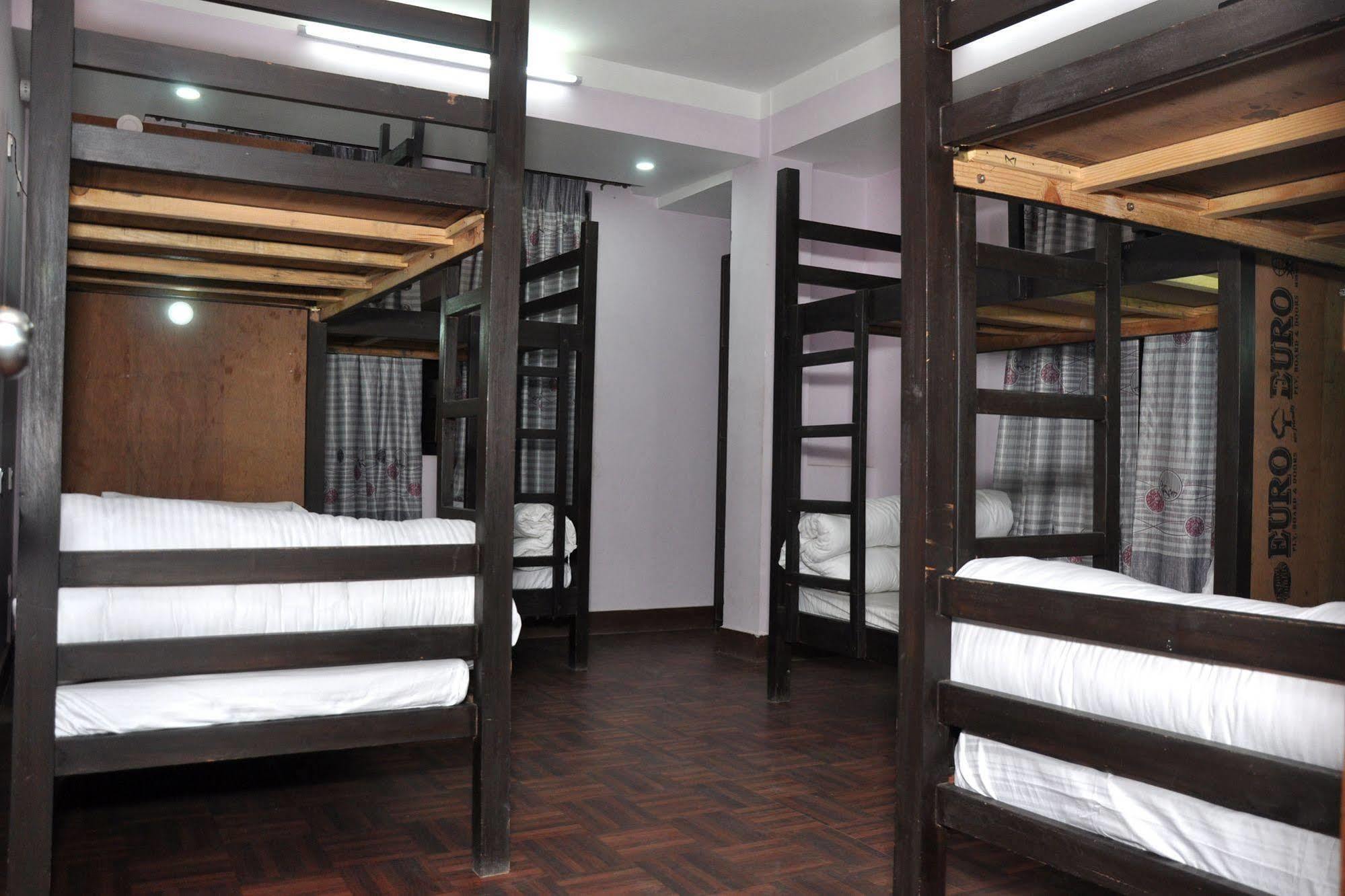 Hostel Famous House Katmandu Zewnętrze zdjęcie