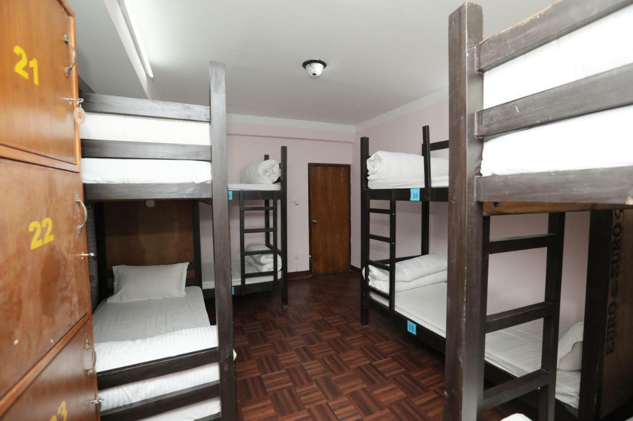 Hostel Famous House Katmandu Zewnętrze zdjęcie