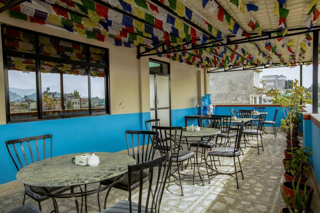 Hostel Famous House Katmandu Zewnętrze zdjęcie