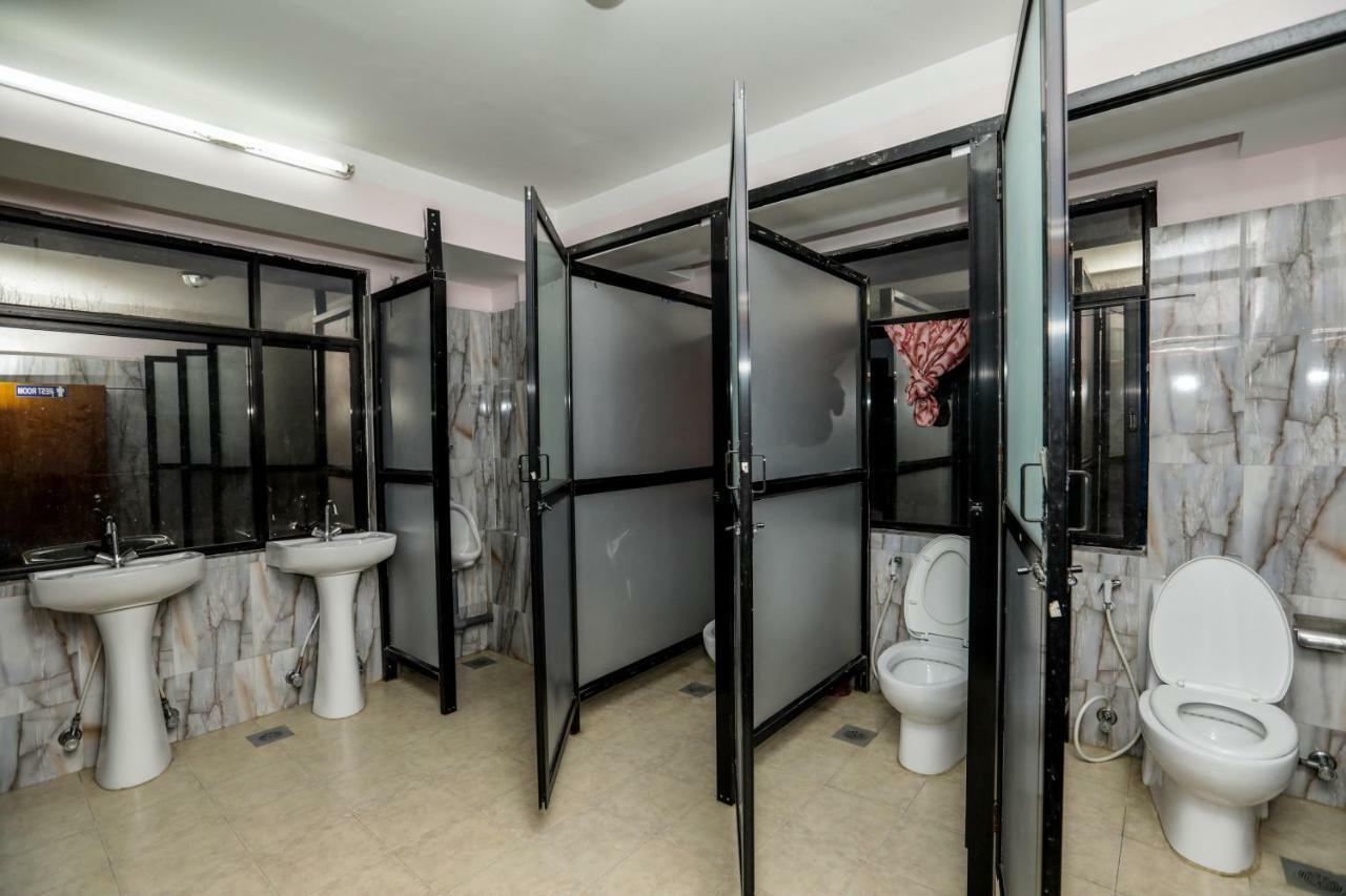 Hostel Famous House Katmandu Zewnętrze zdjęcie