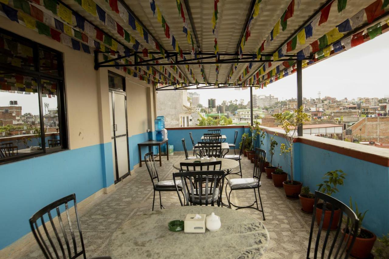Hostel Famous House Katmandu Zewnętrze zdjęcie