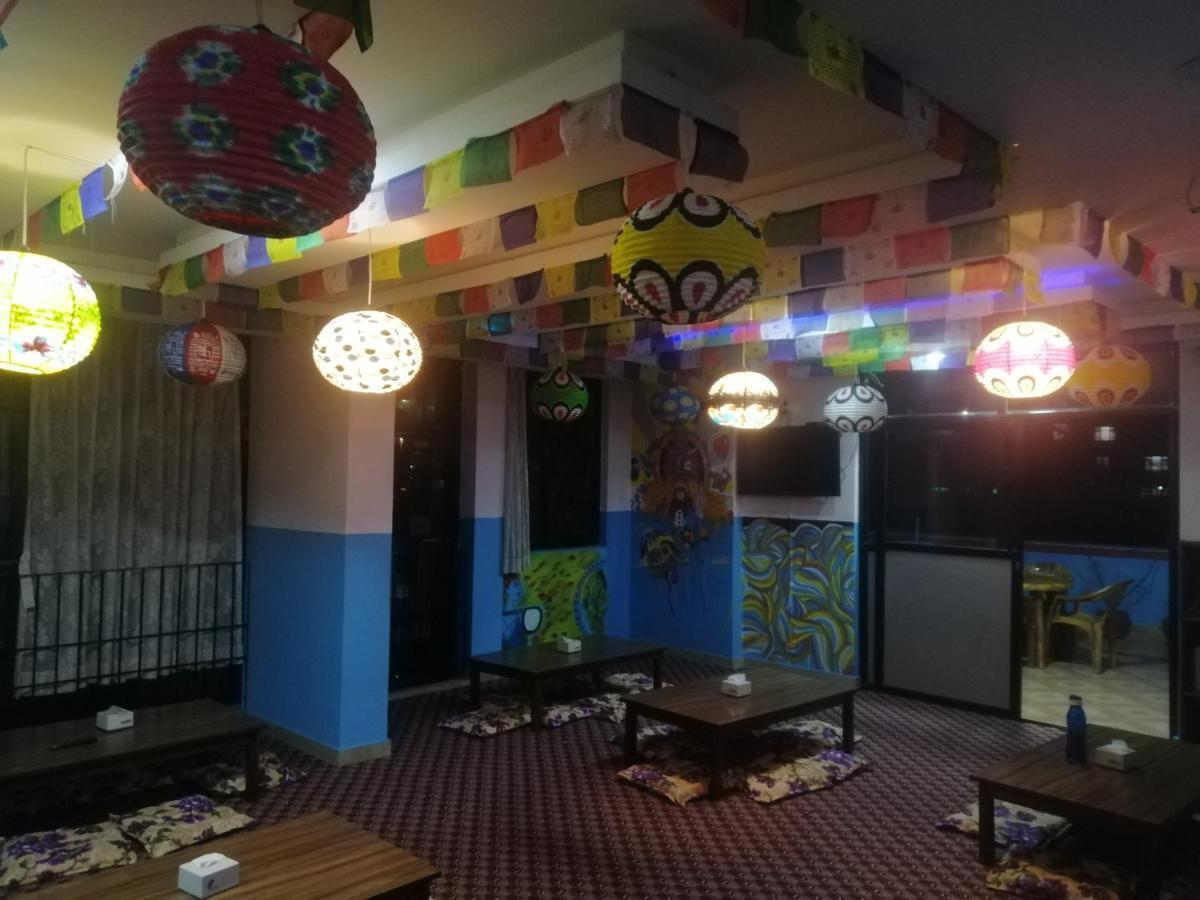 Hostel Famous House Katmandu Zewnętrze zdjęcie